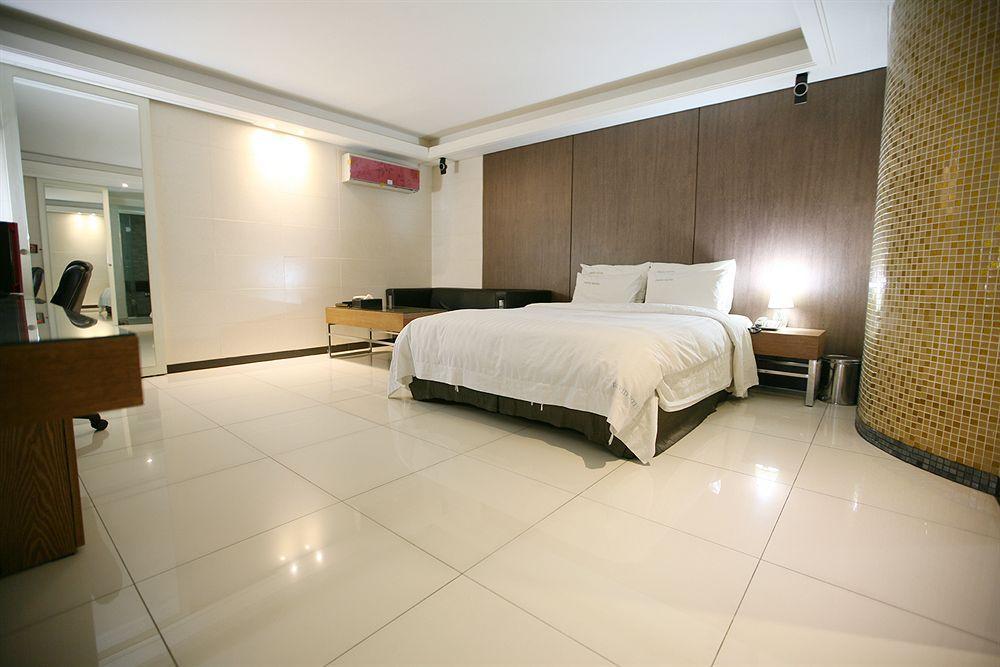 David Hotel 2*