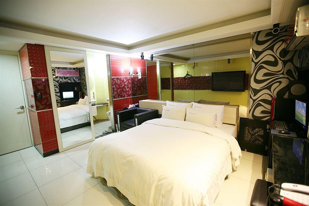 David Hotel
