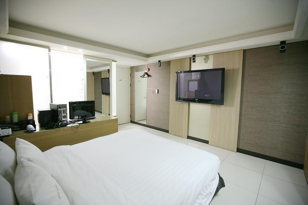 David Hotel